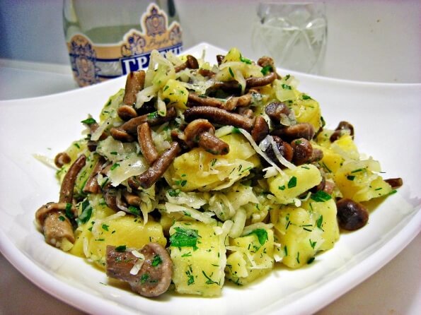 Картопляний салат з грибами