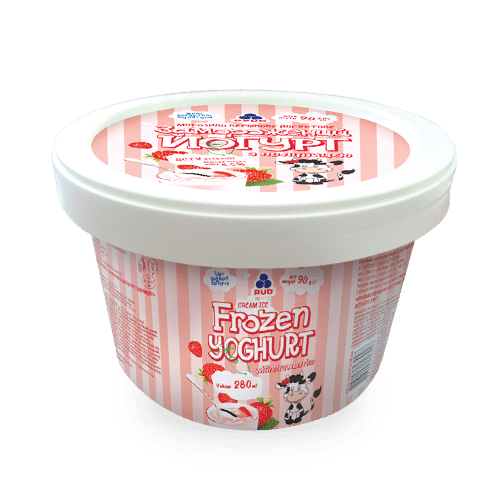 «Заморожений йогурт» з полуницею